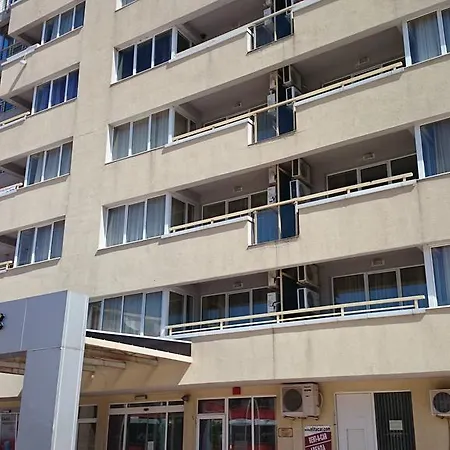 Debora Apartamento Golden Sands